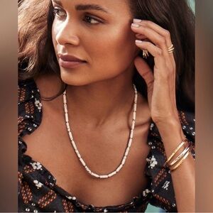 $120 NWT Kendra Scott Ember Gold Strand Necklace in White Variegated Magnesite